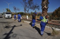 GEYRE - Büyükşehir Karacasu'da Alt Ve Üst Yapı Çalışmalarını Sürdürüyor