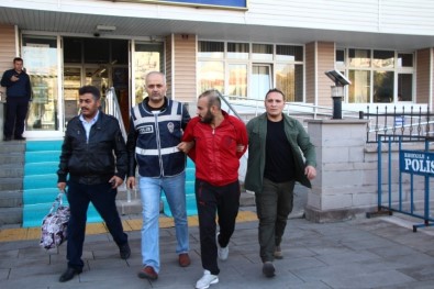 Cezaevi Firarisi 'Tenekeci Mustafa' Lakaplı Hükümlü Yakalandı