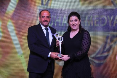 Fatih Duruay 'Yılın Gençlik Ve Spora Katkı' Ödülünü Aldı