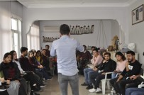 GRUP GENÇ - Gençlik Proje Döngüsü Eğitimlerine Katıldı
