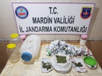 AKARYAKIT KAÇAKÇILIĞI - Mardin'de 1 Kilo 800 Gram Uyuşturucu Ele Geçirildi