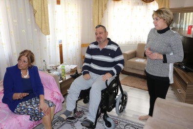 Akülü Tekerlekli Sandalye İle Hayata Bağlandılar