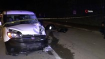 Hafif Ticari Araçla Motosiklet Çarpıştı Açıklaması 2 Ölü, 1 Yaralı