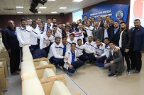 KıRıKKALESPOR - Kritik Maç Öncesi Başkan Saygılı Futbolculara Moral Yemeği Verdi