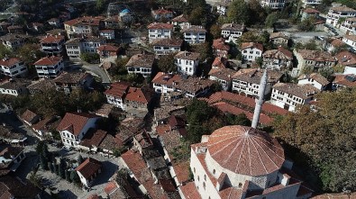 Osmanlı Kenti Safranbolu'da Tarihi Çarşı Gün Yüzüne Çıkarılıyor