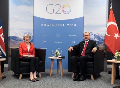 Erdoğan, İngiltere Başbakanı May'le Bir Araya Geldi