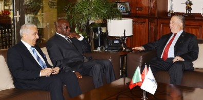 İzmir'deki Dönüşümün Püf Noktasını Sordu