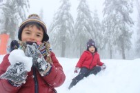 OTOPARK ÜCRETİ - (Özel) Kartepe'de Kar Kalınlığı 1 Metreye Yaklaştı