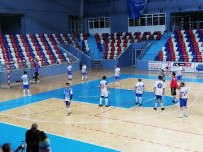KILIMLI BELEDIYESI - Engelliler Basketbol Ve Futbol Maçı Yaptılar