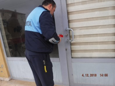 Gebze'de Ruhsatsız 2 Kahvehane Kapatıldı