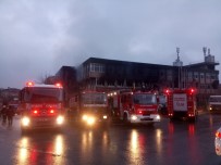 Maltepe'deki Fabrika Yangını Kontrol Altına Alındı