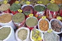 RADYOTERAPİ - Bu Otlar Sizi Kurtarmaz