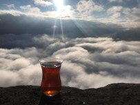 DAĞLıCA - Yüksekovalı Öğretmenler Bulutlar Üzerinde Çay Yudumladılar