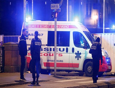 Noel pazarına silahlı saldırı: 2 ölü 11 yaralı