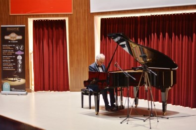 Fransız Piyanist Pierre Reach'a Tekirdağ'da Yoğun İlgi