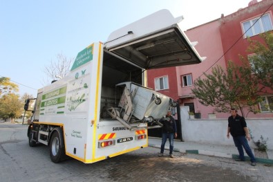 Saruhanlı'da 4 Bin Çöp Konteyneri Yıkanıyor