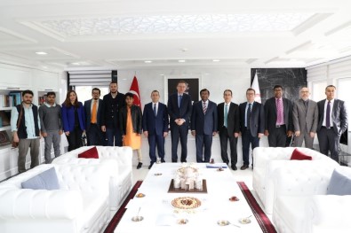 SDÜ, Bangladeş Cumhuriyeti Türkiye Büyükelçisi'ni Ağırladı