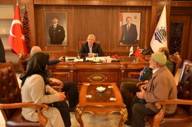 Başkan Sarıalioğlu'nun Halk Günü Mesaisi