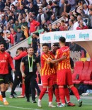 SARı KıRMıZıLıLAR - Kayserispor Sonradan Açılıyor