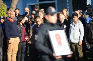 Kızları Gözyaşları İçerisinde Uğurladı