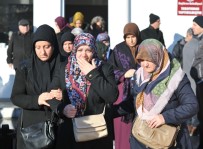 MAKINIST - Tren Kazası Sonrası Adli Tıp Kurumu Önünde Acı Bekleyiş