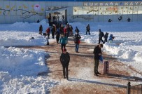 YILBAŞI TATİLİ - Uludağ'da Fırtınadan Sonra Açan Güneş Tatilcileri Sevindirdi