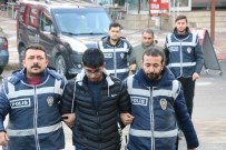 YANKESİCİLİK VE DOLANDIRICILIK BÜRO AMİRLİĞİ - Yaşlı Kadını Dolandıran Sahte Polisler Yakalandı