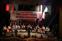 ZEKİ MÜREN - Zeki Müren Şarkıları Efeler Halkını Mest Etti