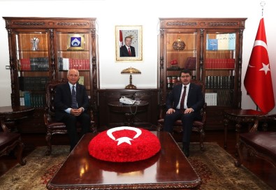 Başkan Yaşar'dan Vali Şahin'e Hayırlı Olsun Ziyareti