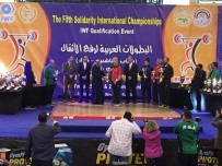 TAŞPıNAR - Halterde Erkek Ve Kadın Milli Takımından 35 Madalya