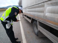 EMNİYET AMİRLİĞİ - Hisarcık'ta Kış Lastiği Denetimi