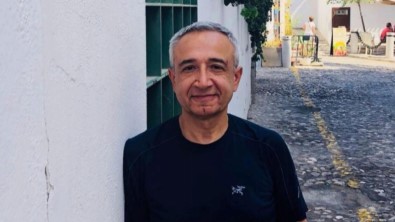 Kolombiya Polisi Türk Profesörün Peşinde