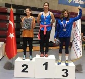 ÖZYEĞİN ÜNİVERSİTESİ - Uzungündeş, Salon Kürek Şampiyonasında Bronz Madalya Kazandı