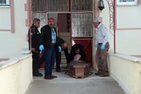 NEVŞEHİR BELEDİYESİ - Boşanmak İsteyen Karısını Vurduktan Sonra İntihar Etti