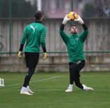 AKHİSAR BELEDİYESPOR - Bursaspor 6 Maç Aradan Sonra Kalesini Gole Kapattı