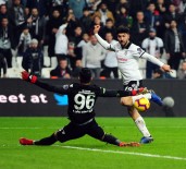 QUARESMA - Vodafone Park'ta nefes kesen maç