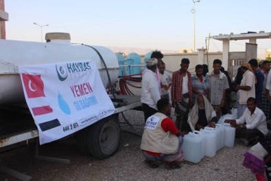 Trabzon Büyükşehir Belediyesi Yemen'e Gıda Yardımında Bulundu