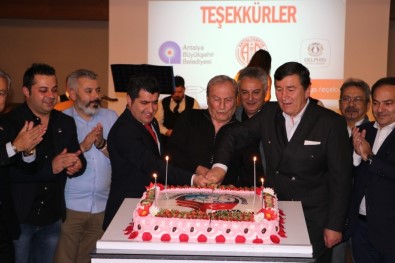 TSYD Antalya Şubesi Üyeleri Kaynaşma Gecesinde Buluştu