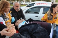Kazada Yaralanan Genç Şoka Girdi
