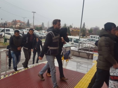 Konya'da Uyuşturucu Operasyonu Şüphelileri Adliyede