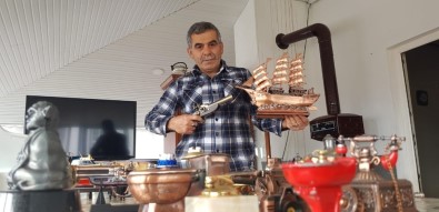 (Özel) 55 Yaşındaki Ramazan Güneşdoğdu'un Çakmak Koleksiyonu Görenleri Şaşırtıyor