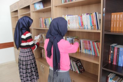Siverek'te Ortaokul Öğrencileri İçin Kütüphane Ve Okuma Salonu Açıldı
