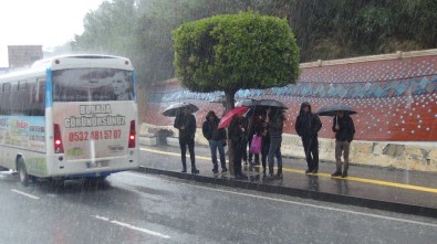 Turizm Çalışanlarının Yağmur Çilesi