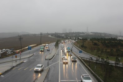 163 Metrelik Televizyon Kulesi Siste Kayboldu