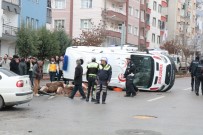 AHİ EVRAN ÜNİVERSİTESİ - Ambulans İle Otomobil Çarpıştı Açıklaması 6 Yaralı