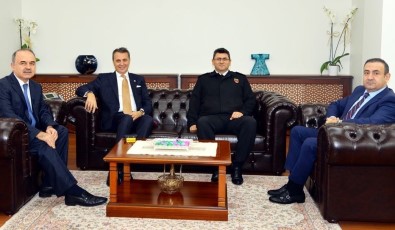 Beşiktaş Başkanı Fikret Orman'dan Yalova Valisine Ziyaret
