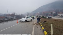 HÜSEYİN KÜÇÜK - Karabük'te Yoldan Çıkan Araç Takla Attı Açıklaması 1 Ölü, 1 Ağır Yaralı
