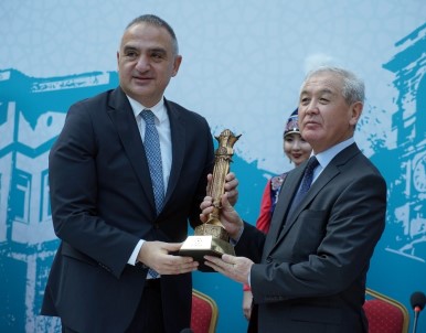 Kastamonu, Türk Dünyası Kültür Başkentliği Unvanını Kırgızistan'a Devretti