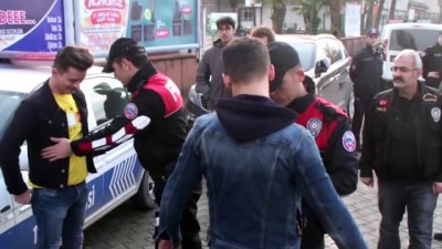 Polisten Okul Önünde Denetim