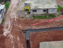 YPG - Teröristler hendek ve tünel kazıyor